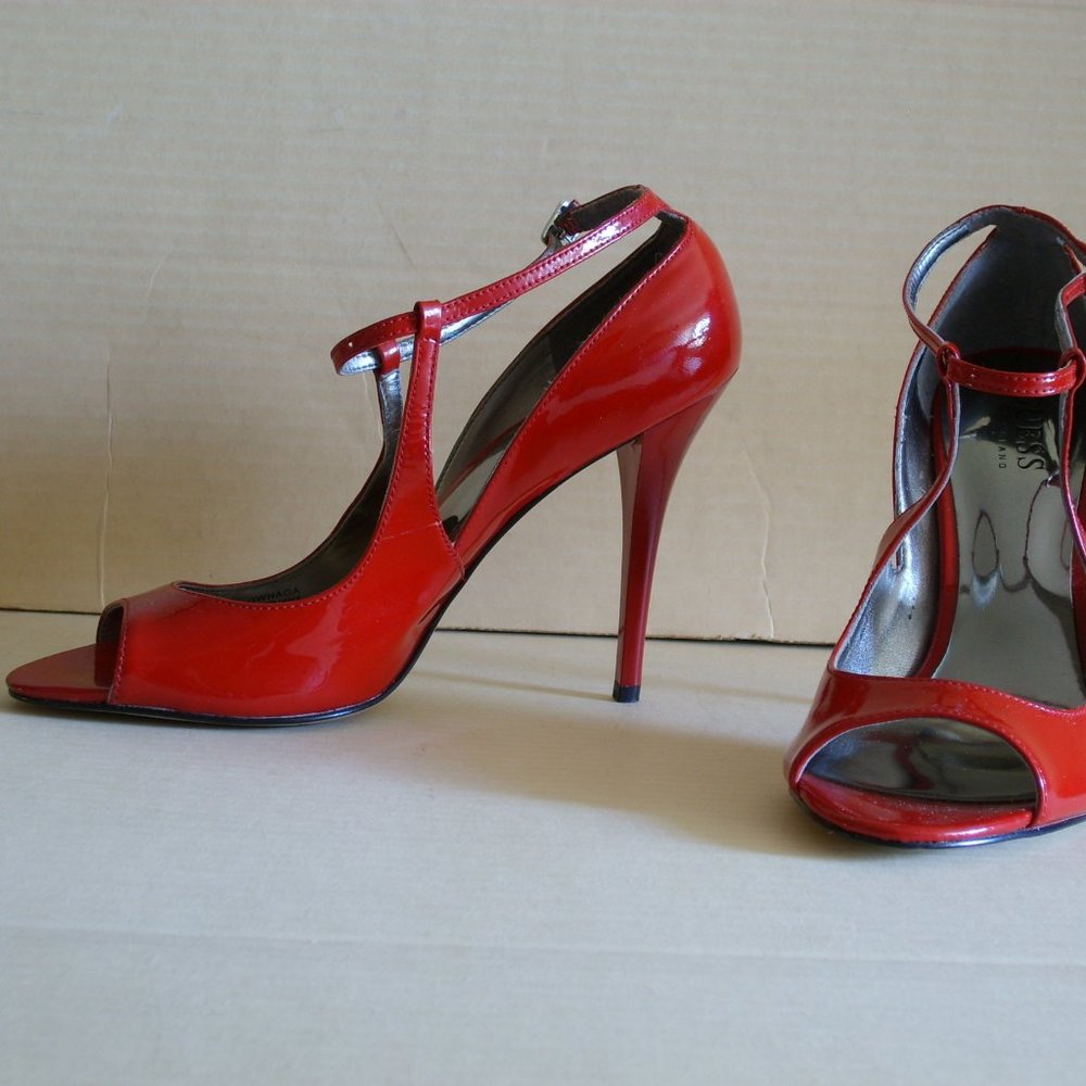 Guess by Marciano Dark Red T-strap open-toed high heel 6.5 M